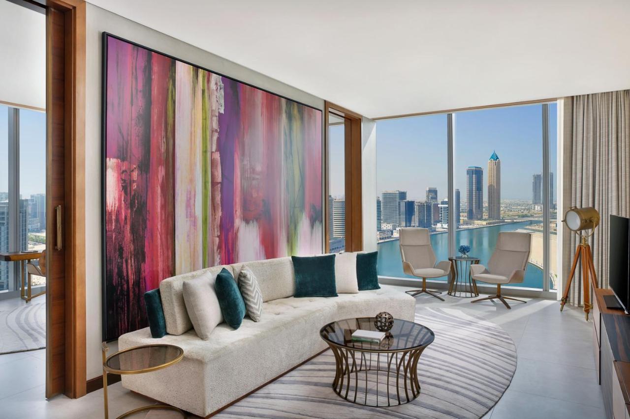 St Regis King Suite with Canal View  including Signature St. Regis Butler Service