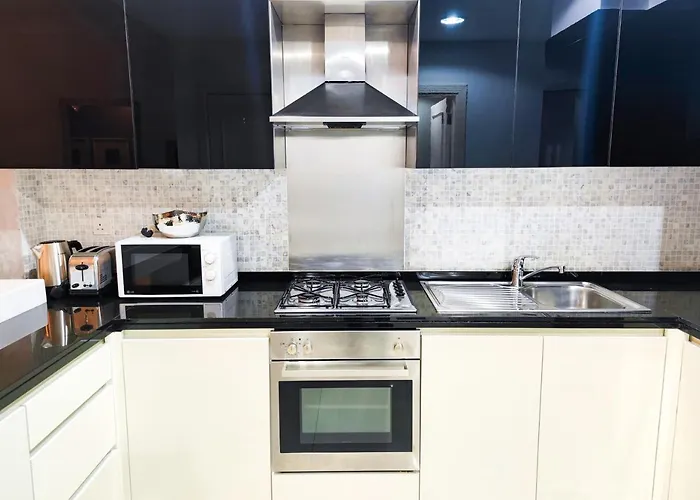 Signature Vacation Homes In Downtown Dubai Cabana